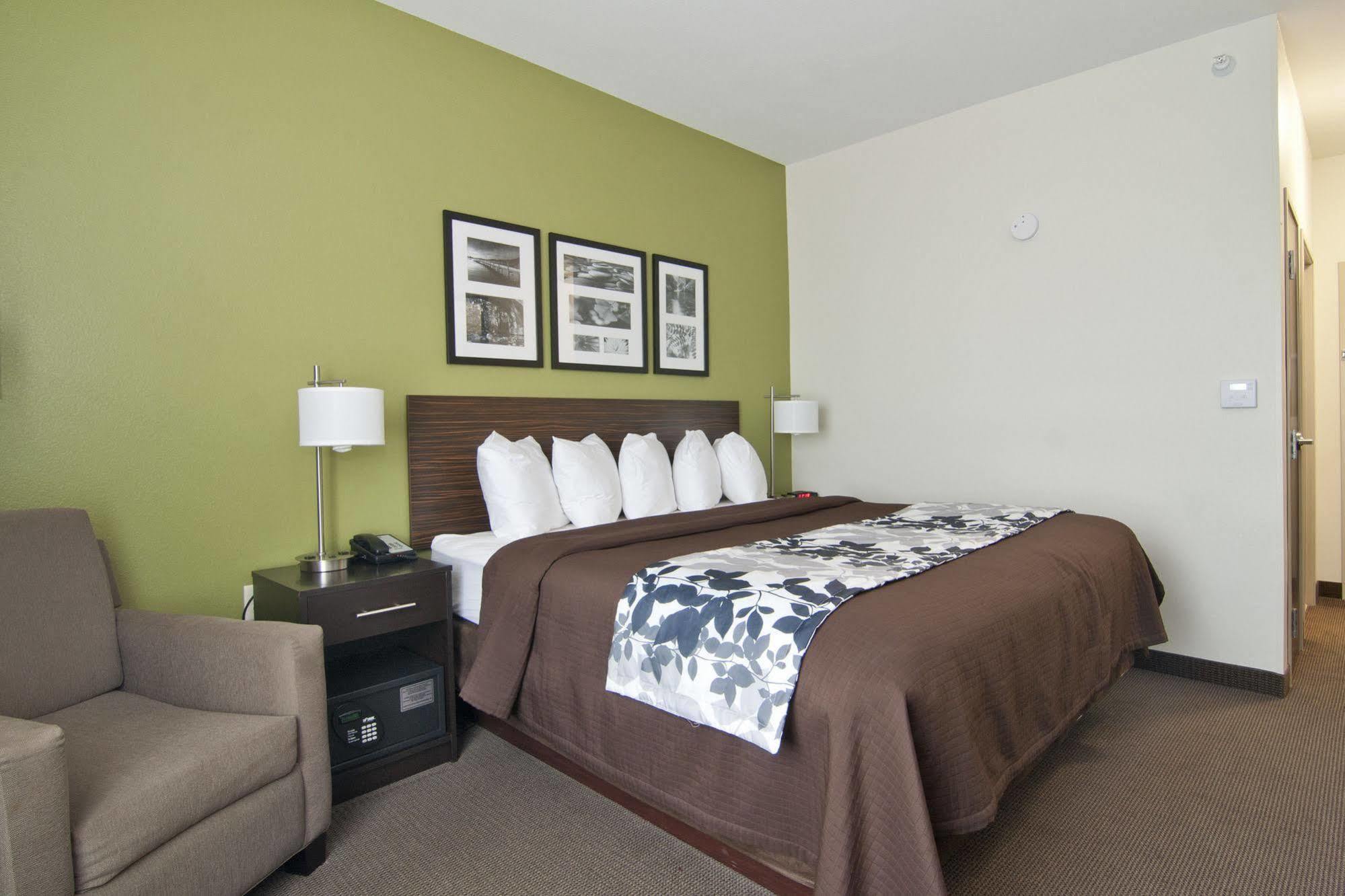 Sleep Inn & Suites Marshall - University Area Exterior foto